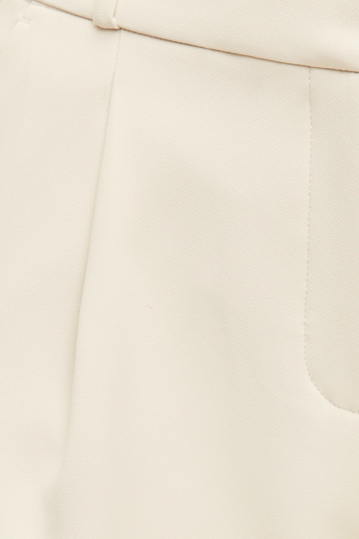Mid Rise Bermuda Shorts Beige - Dynamite