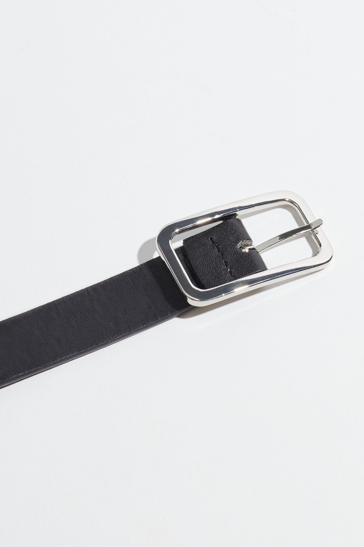 Skinny Round Square Buckle Belt Black - Dynamite