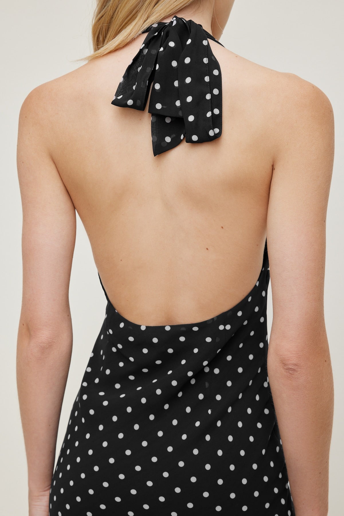 Elena Halter Midi Dress Black - Dynamite
