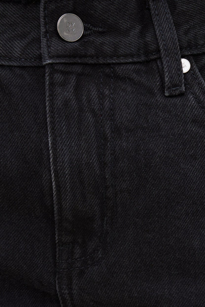 James Relaxed Mid Rise Jean Shorts Black - Dynamite