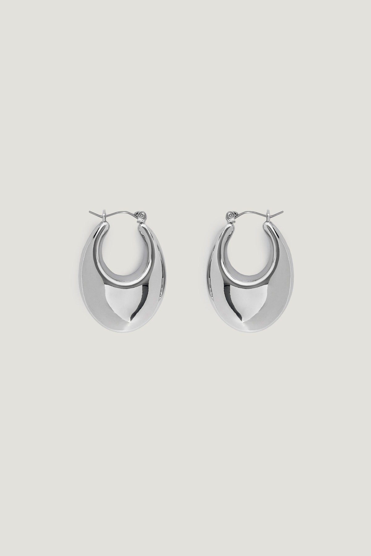 Elongated Chunky Drop Earrings Gray - Dynamite
