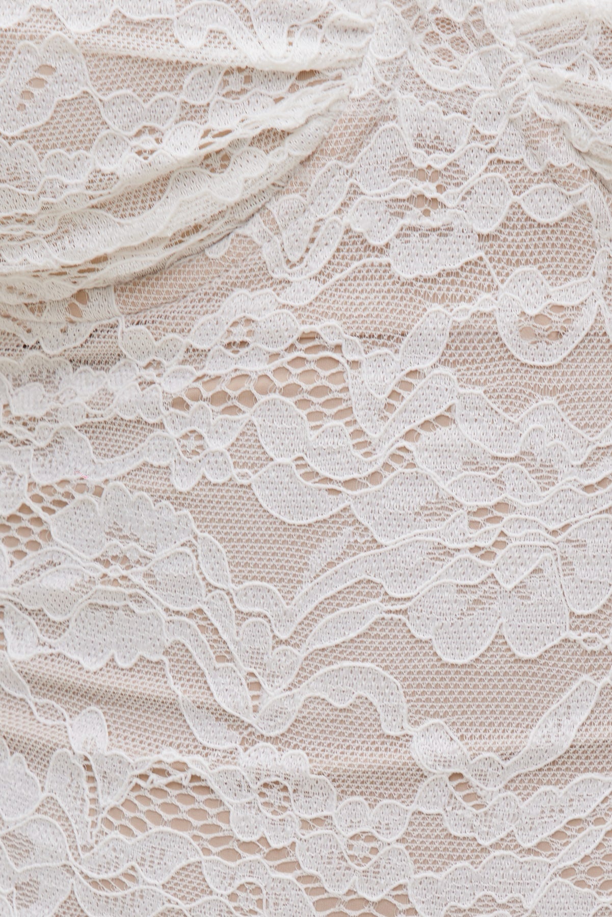 Monet Lace Top Beige - Dynamite