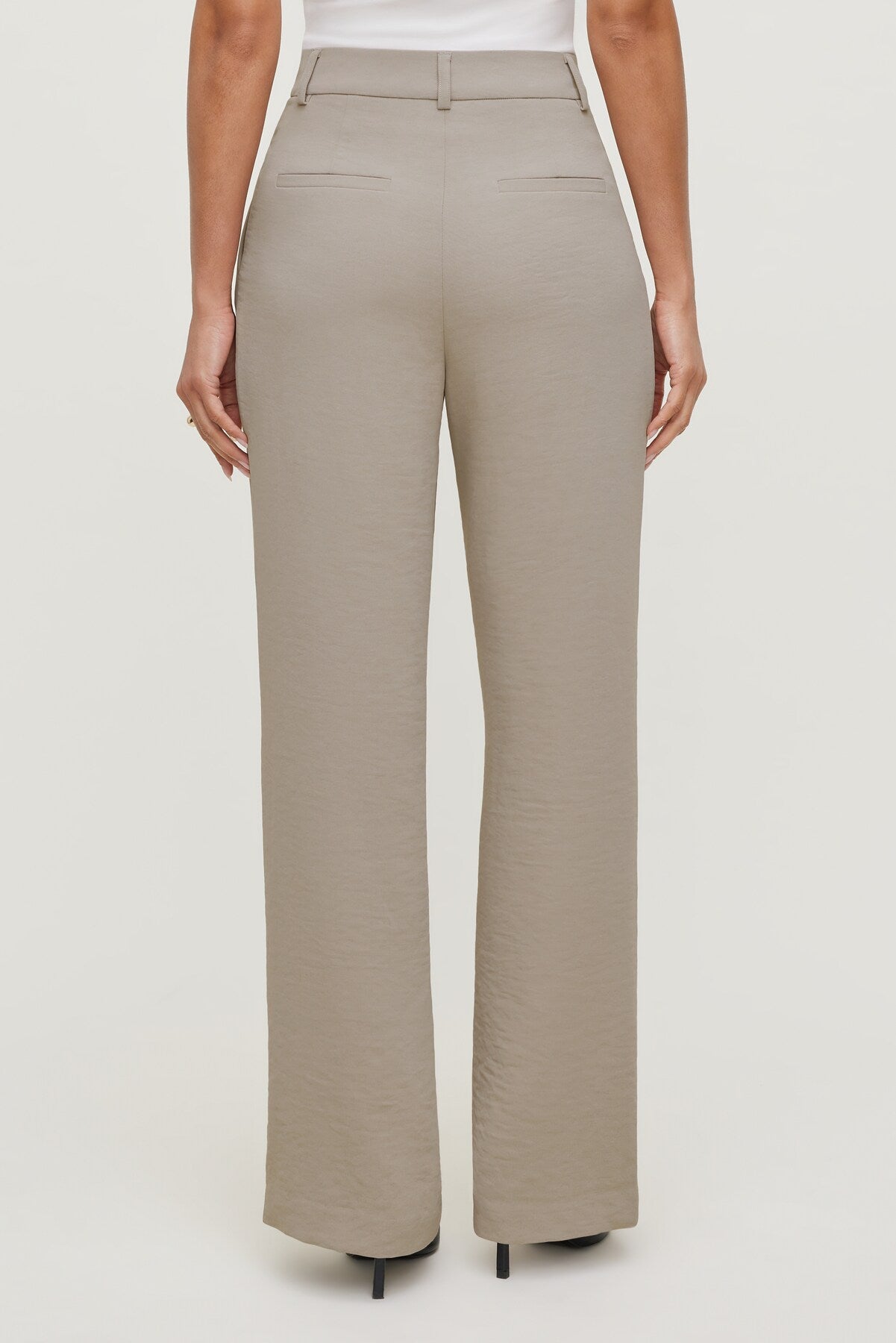 Alex Airflow Wide Leg Pants Beige - Dynamite