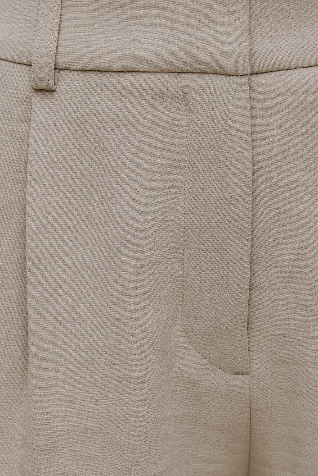 Alex Airflow Wide Leg Pants Beige - Dynamite