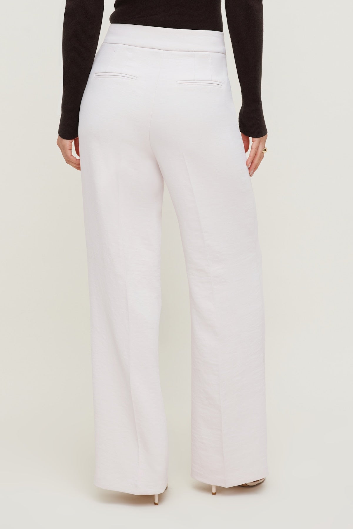 Yasmin Airflow Straight Leg Pants Beige - Dynamite