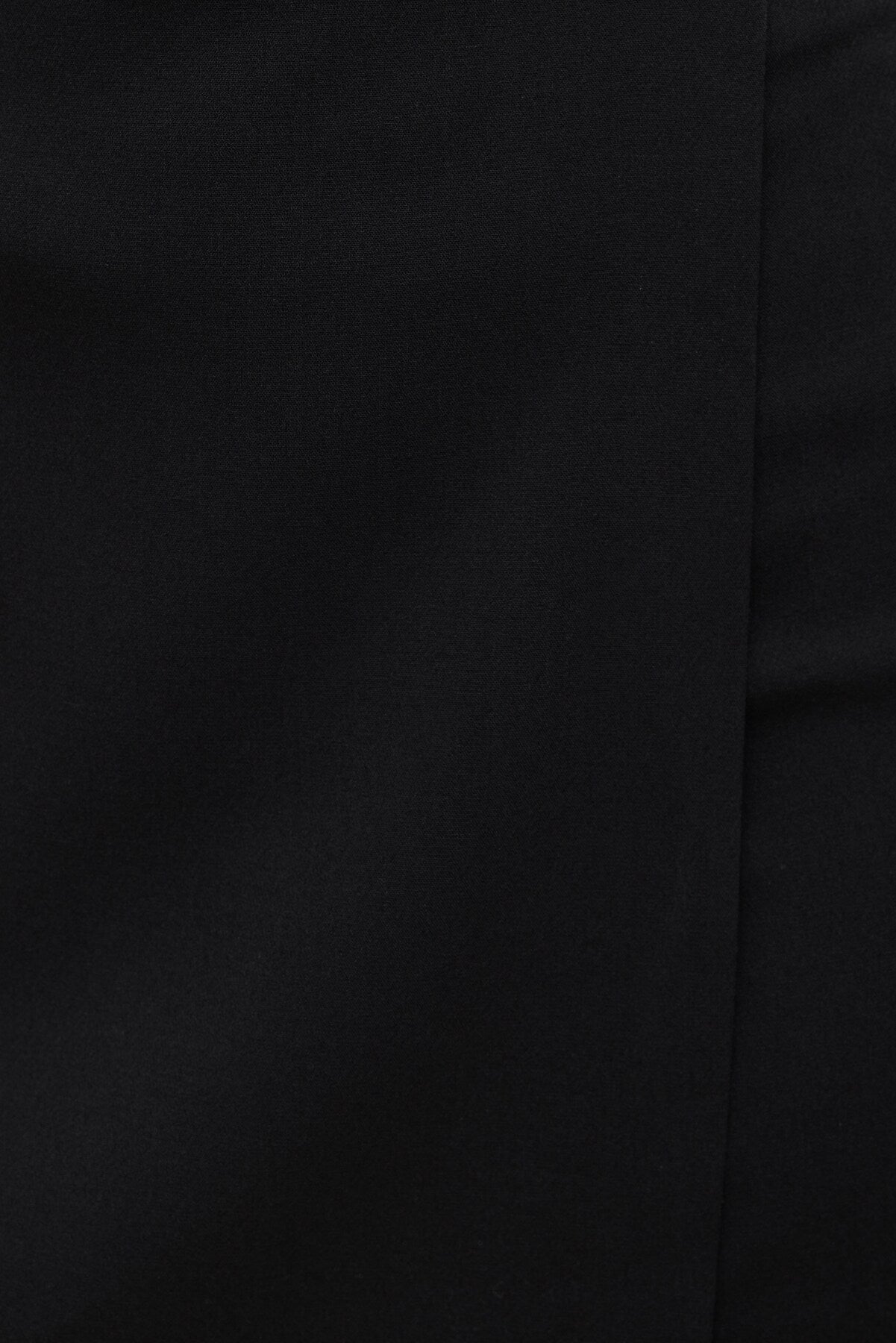 Akaia Asymmetric Skort Black - Dynamite