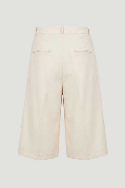 Mid Rise Bermuda Shorts Beige - Dynamite