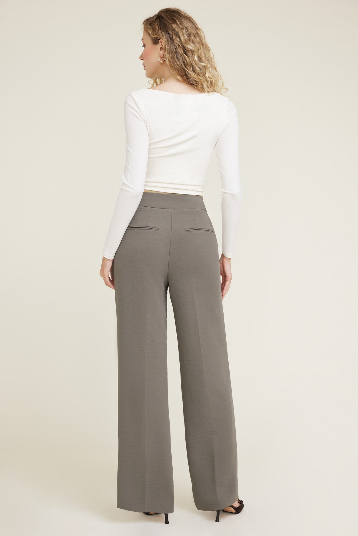 Yasmin Airflow Straight Leg Pants Brown - Dynamite