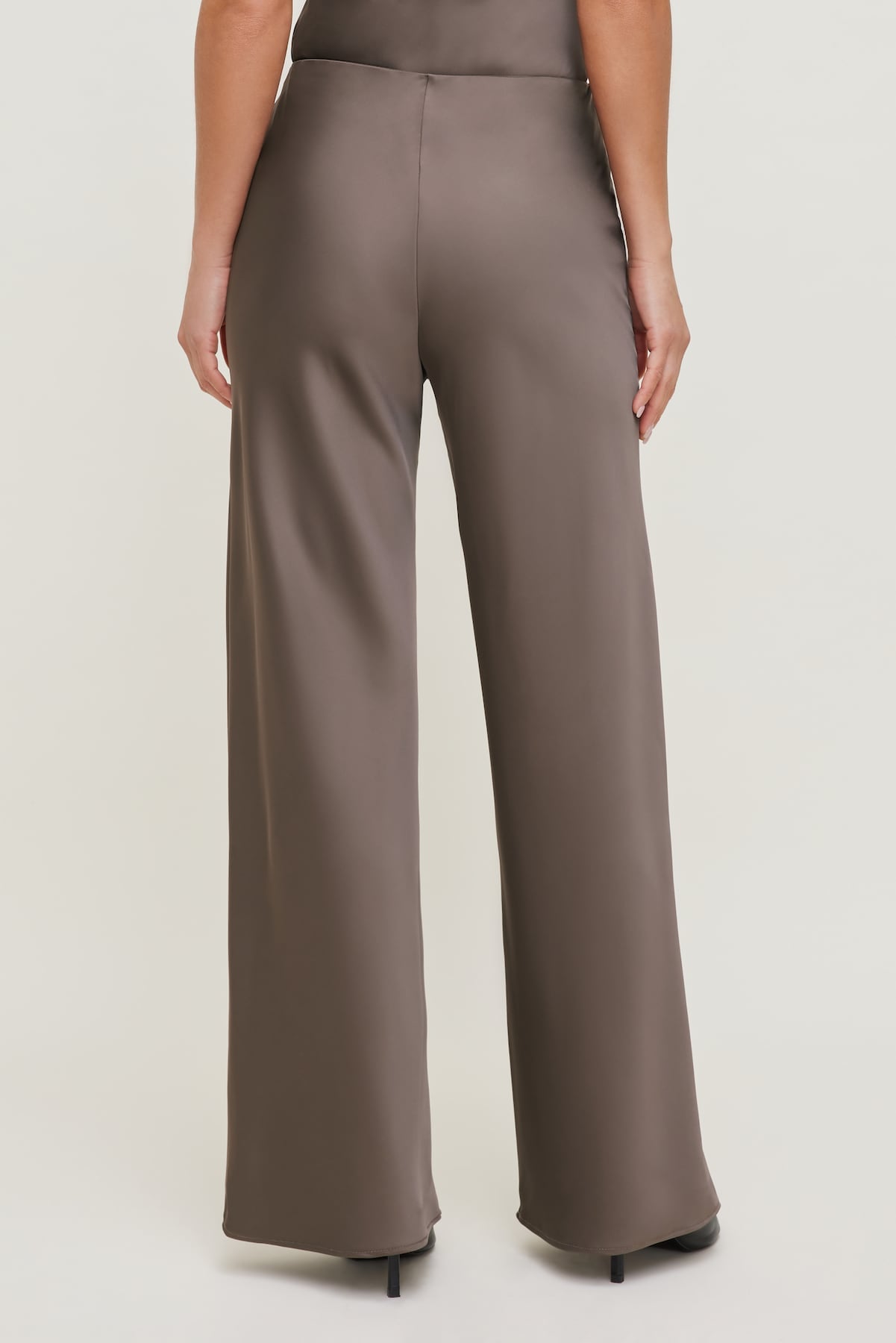 Izzy Wide Leg Satin Pants Brown - Dynamite