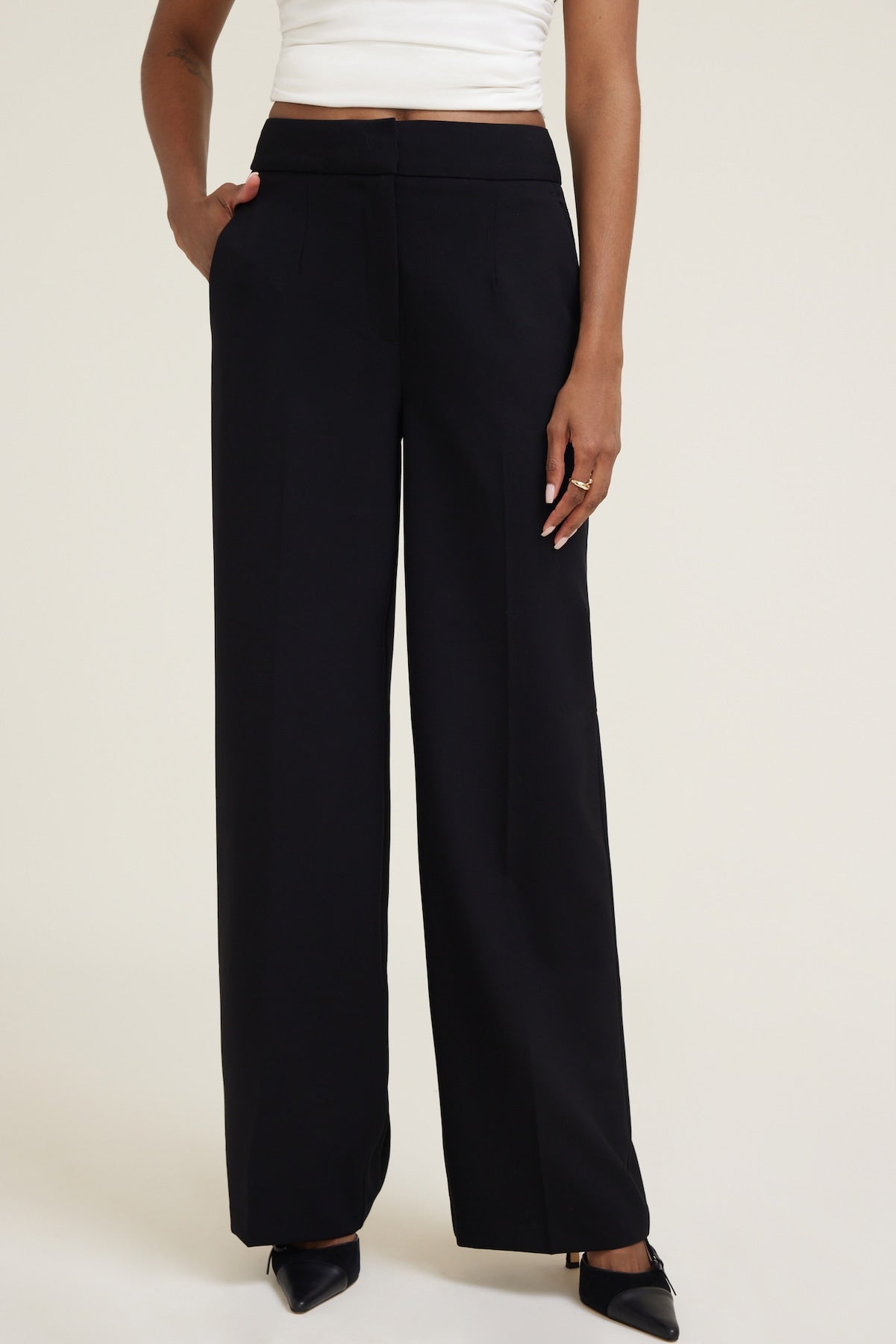 Yasmin Straight Leg Pants Black - Dynamite