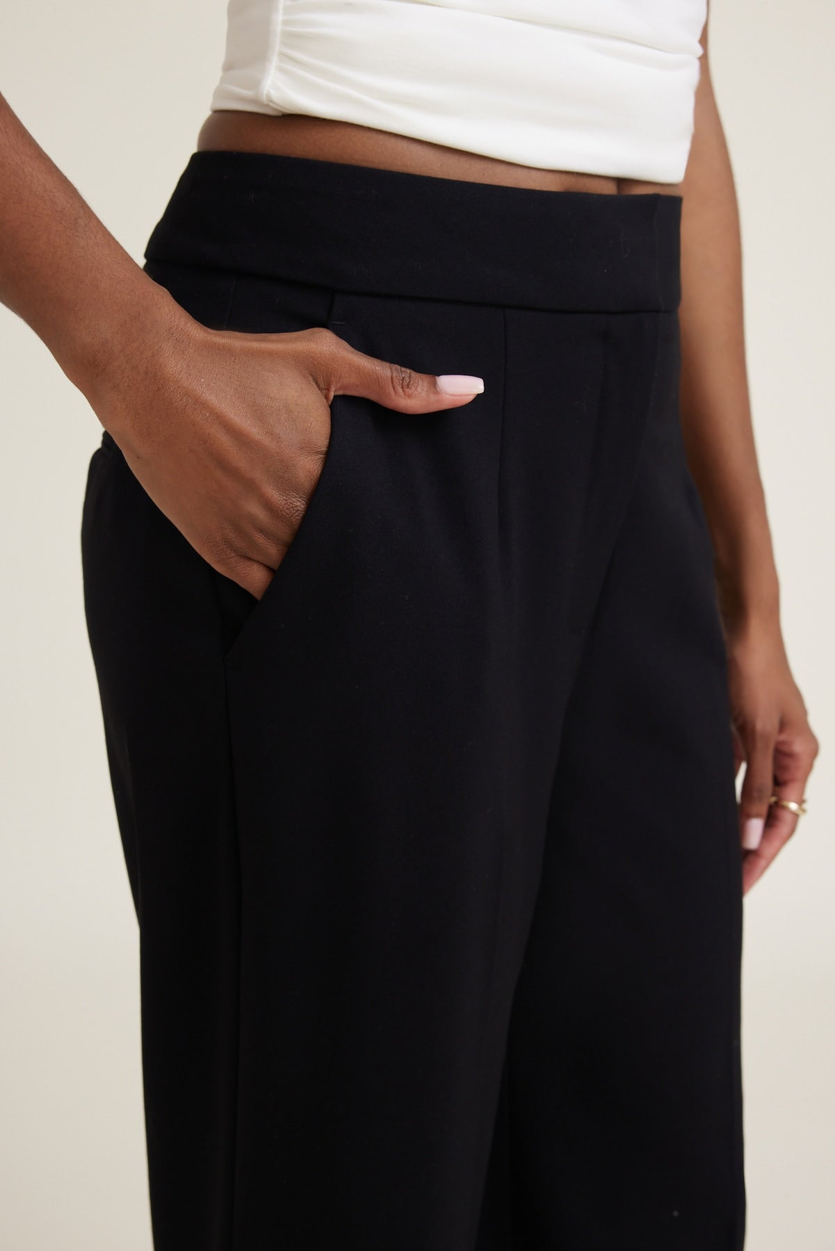 Yasmin Straight Leg Pants Black - Dynamite