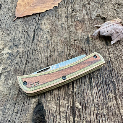 Case Knives Crossroads™ Smooth Camo Supreme DymaLux® Wood XR Sod Buster® Jr