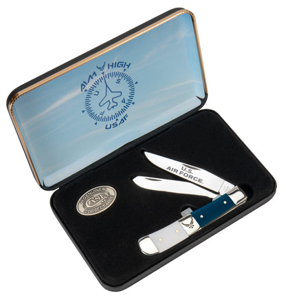 Case Knives U.S. Air Force™ Smooth White/Blue Synthetic Trapper Gift Set